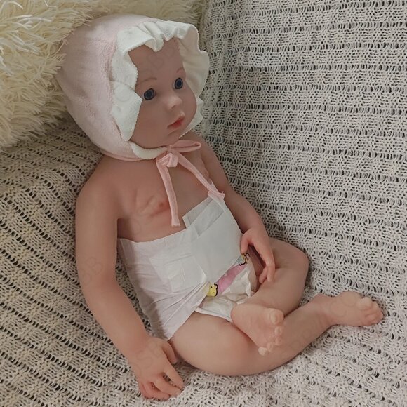 45cm Full Body Platinum Silicone Open Eyes Newborn Lifelike Reborn Baby GirlDoll - Picture 8 of 15